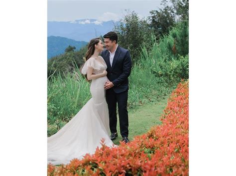 Look Jessy Mendiola Looks Divine In Her Maternity Photos With Luis Manzano Gma Entertainment
