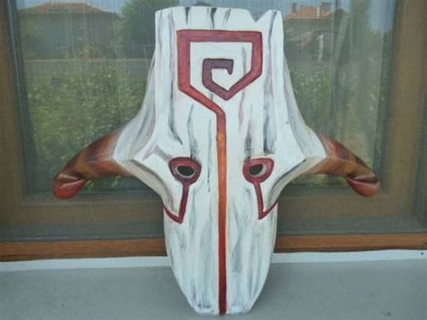 Мы заполним пустоту на твоём теле. Juggernaut mask from Dota 2. Woodcarved and painted with ...