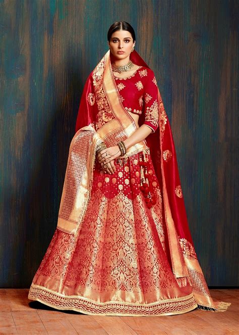41 Smashing Karva Chauth Outfit Ideas Trendy And Traditional Indian