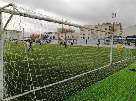 Cruzamento de fábio china e tamuzo finaliza de cabeça para o. CAMPEONATO DE PORTUGAL»» Pinhalnovense 4 Aljustrelense 3 ...