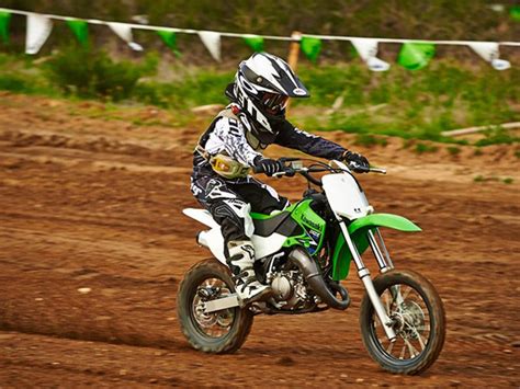 Kid goes max max speed on this 2017 kawasaki kx 65 dirt bike. 2014 Kawasaki KX 65 Review - Gallery - Top Speed