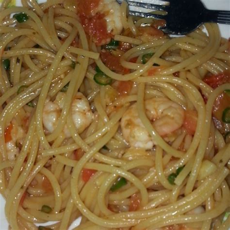 Resipi spagetti seafood aglio alio. Resepi Spaghetti Carbonara Chef Wan - Surasmi F