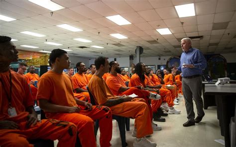 Photos Professors Lecture To Inmates In Tucson Prisons Under Prison
