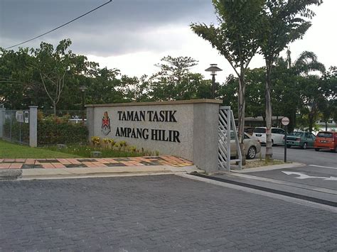 Taman tasik ampang hilir ממוקם ב 115, jalan ampang hilir, desa pahlawan, 55000 קואלה לומפור, wilayah persekutuan קואלה לומפור, מלזיה, ליד המקום הזה: Di sini..: Taman Tasik Ampang Hilir