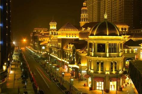 Maybe you would like to learn more about one of these? 江城十大最美街景出炉 昙华林光谷步行街等上榜_大楚网_腾讯网