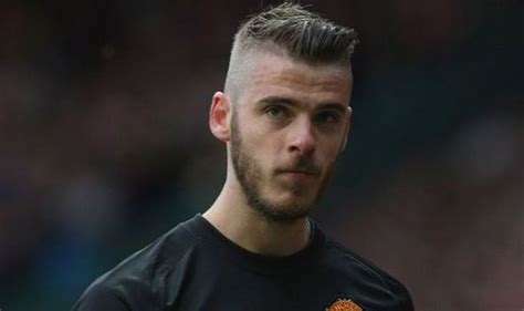 Born 7 november 1990) is a spanish professional footballer who plays as a goalkeeper for premier league club manchester united and the spain national team.he is regarded to be one of the best goalkeepers in the world. AXED: Manchester United keeper David De Gea surplus to ...