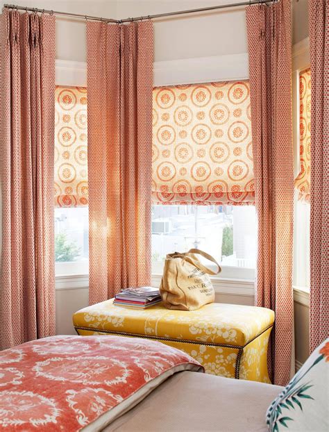 14 Bay Window Curtains And Shades That Show Off The Pretty Feature