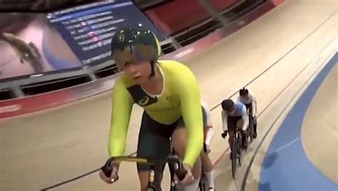 自行车女子凯林赛 钟天使晋级14决赛，鲍珊菊期盼复活赛突围东方体育