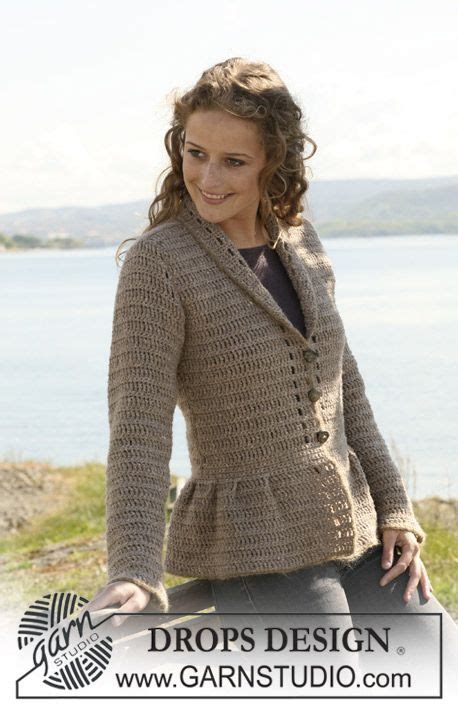 crochet drops jacket with collar and pleats in ”silke tweed” and ”alpaca” and c crochet jacket