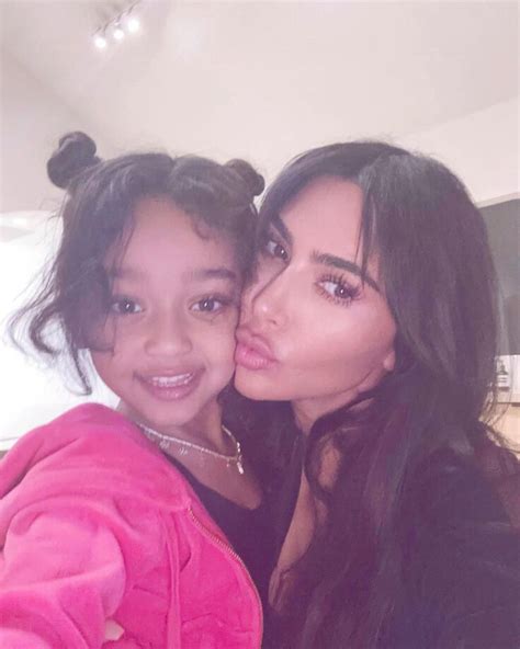 In Pics Kim Kardashian Shares Sweet New Picture With Her Daughter