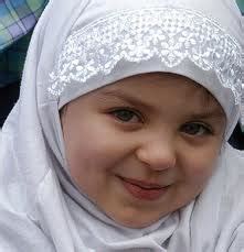 Nama anak perempuan islami terbaru. Bahasa Arab: NAMA-NAMA BAIK BAGI PEREMPUAN ISLAM