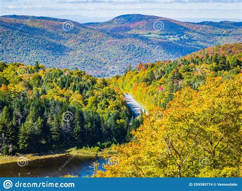 Appalachian Gap Vermont In Bright Colored Fall Foliage Stock Photo