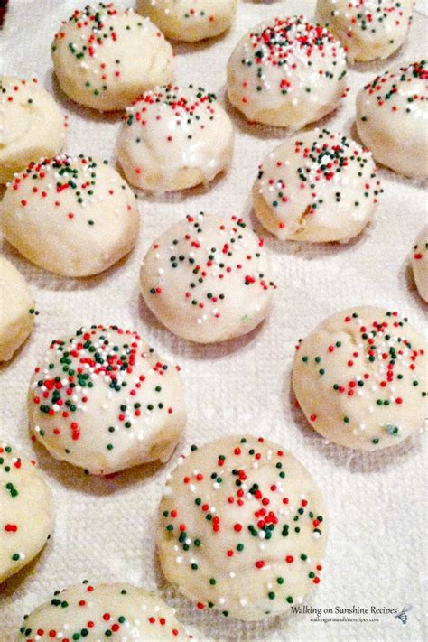 Ricotta Cookies Italian Christmas Cookies Walking On Sunshine Recipes