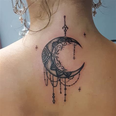 The simplest design is the crescent moon itself, either outlined in black or filled in. The 20 Best Crescent Moon Tattoos & Designs (2020 ...