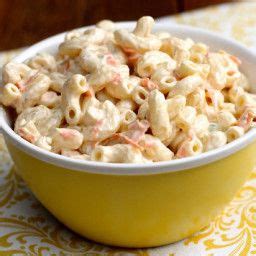 Taken from traditional hawaiian fish recipes, this is easy and simple to make at home. Authentic Hawaiian Macaroni Salad | Recipe | Hawaiian ...