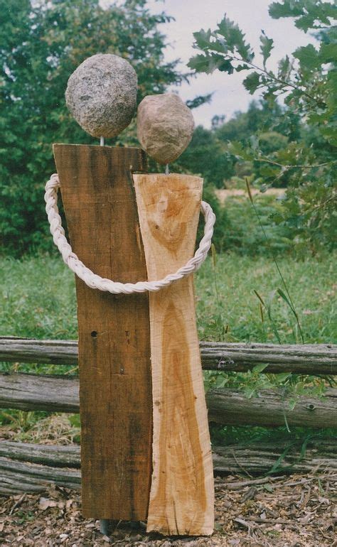 Holz-Pärchen … | Gartenkunst, Gartendeko holz Dass gartendeko aber auch sehr fantasievoll sein kann, zeigen die originellen gartenfiguren.