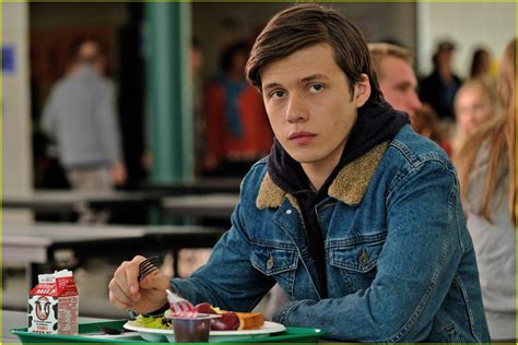 Is Nick Robinson Gay Love Simon Actor Sets The Record Straight