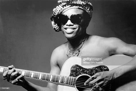 Guitarist And Singer Bobby Womack Poses For A 1975 Portrait News Photo Getty Images