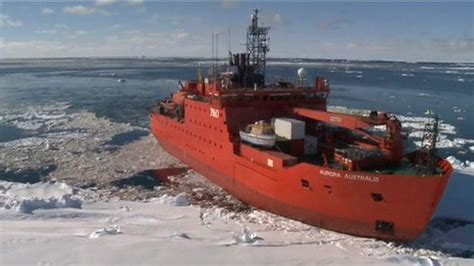 37 People Rescued From Stranded Australian Icebreaker Ship In