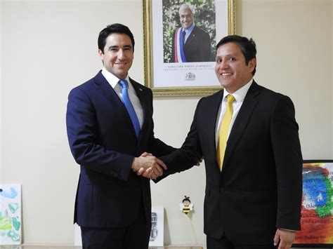 Ministerio desarrollo social y familia de chile. Ministerio de Desarrollo Social y Familia cuenta con nuevo ...