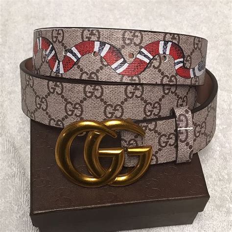 Stunning green jeweled snake buckle. GUCCI SNAKE BELT $90 | Gucci, Belt, Accessories