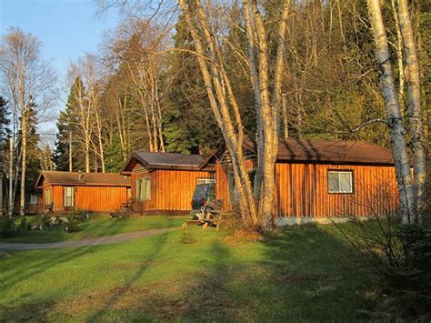 Excellent location — rated 9.2/10! High Falls Motel and Cabins - Wawa Hotel Accommodation