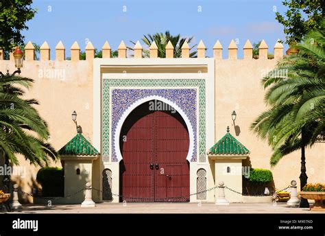 Royal Palace Door In Fes Morocco Stock Photo Alamy