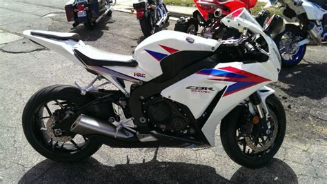 Meaning some rearranging of the ones and zeros has the potential to transform honda's flagship production sportbike. 2012 Honda CBR1000RR HRC for sale on 2040-motos