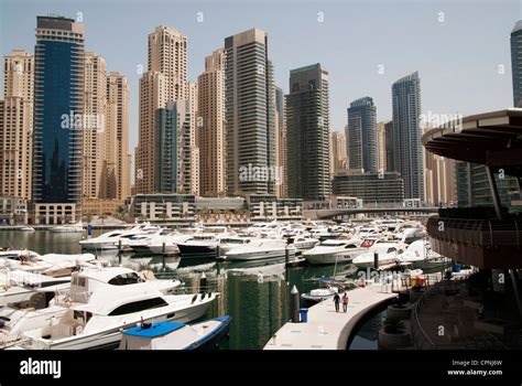 Dubai Marina Skyline Stock Photo Alamy