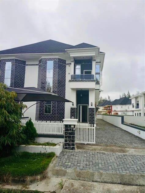 Iyabo oyo is a popular nollywood actress, script writer, entertainer, fashion mogul and film producer/director. Iyabo Ojo acquires new house in Lekki County - Talk of Naija