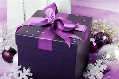 What do you wear with a purple bathrobe? purple-gift-box - Femme Hub