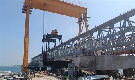 In Pics Indias First Vertical Lift Railway Sea Bridge At Pamban In
