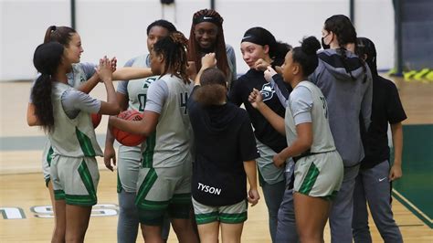 Hatter Network Stetson Hatters Basketball The Women Behind The Team