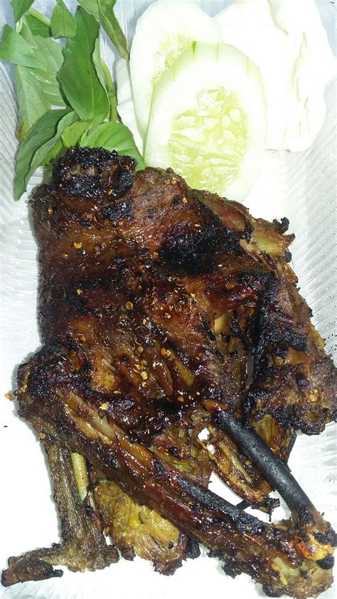 Maybe you would like to learn more about one of these? Bebek bakar | Makanan
