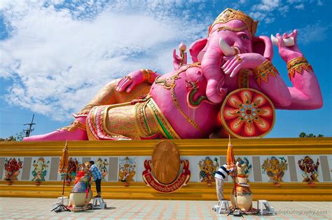 On a nearby stone hill in jayanagar, ragigudda temple is a landmark temple with panoramic city views. Via Recta - الشارع المستقيم: Ganesh, le Sage… le plus ...