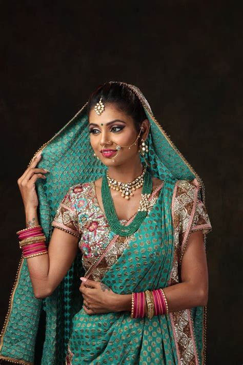 ¿sabías Que El Sari Es La Vestimenta Femenina Tradicional India Más
