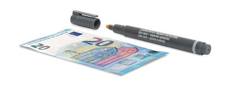 Cuando escanean un billete, lo analizan con. Rotulador detector de billetes falsos ¿Cómo funciona? ¿Es ...