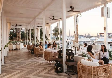 First, the ambiance immediately transports you to asia. The Promenade: Fünf Restaurants im Park Hyatt Dubai | Dubai.de