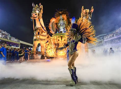 Bolsonaro Can T Dampen Brazil S Carnival Spirits Bloomberg