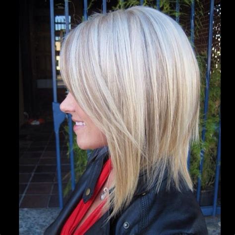 Side swept short bob hairstyle look as its best on fine hair like hers. 20 Cute Bob Hairstyles for Fine Hair - Bob Hair Ideas ...
