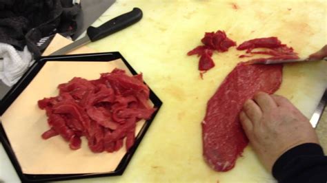 Slicing Beef Steak For Stirfry Youtube