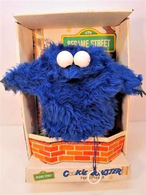 Vintage 1971 Sesame Street Cookie Monster Hand Puppet In Window Box
