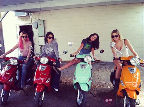 Selena Gomez Y Vanessa Hudgens En El Rodaje De Spring Breakers