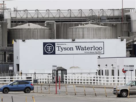Tysons Largest Pork Plant Reopens As Tests Show Surge In Coronavirus