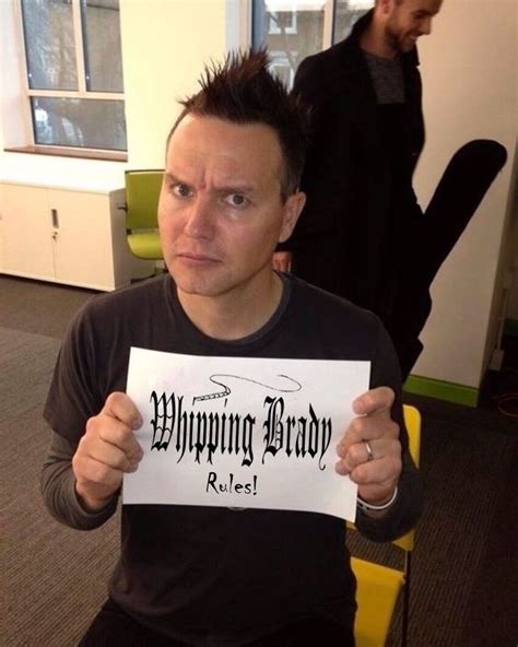 What kind of microphones does mark hoppus use? Mark Hoppus from Blink 182 | Blink 182, Cool bands, Blinking
