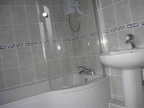 Kajaria presents a supreme range of bathroom wall tiles. 19+ Bath room Wall Tile Designs, Decorating Ideas | Design ...