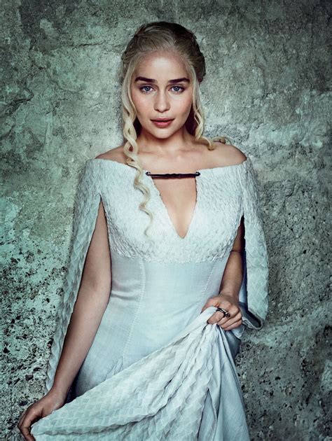 Pin By Raon On Emilia Clarke Mother Of Dragons Mother Of Dragons