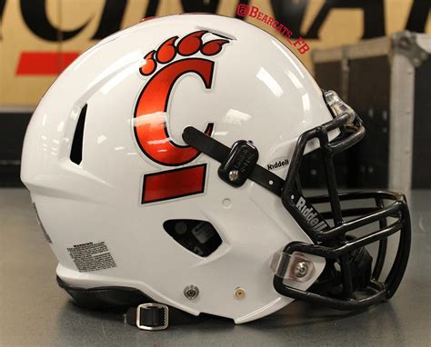 Cincinnati Football On Twitter Cincinnati Bearcats Football College Football Helmets