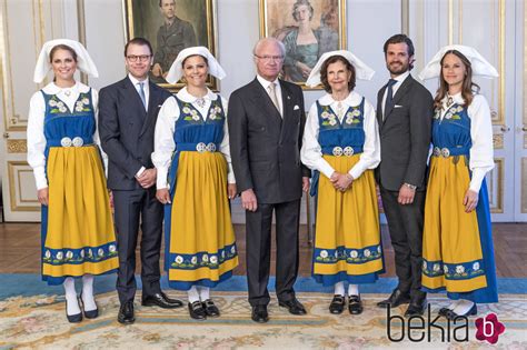 La Familia Real Sueca En El Día Nacional De Suecia 2016 La Familia