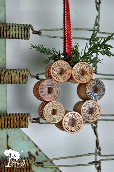 Vintage Thread Spool Mini Wreath How To Thread Spools Wooden Spool